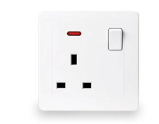 13A Single Gang White UK Wall Socket | 1 Gang Switched Plug Socket - 13 Amp