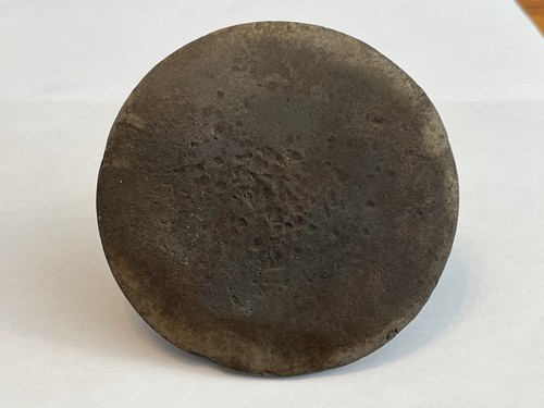 VICTORIAN CAST IRON METAL PAPERWEIGHT CROWN SO STAMPED - Picture 4 of 6