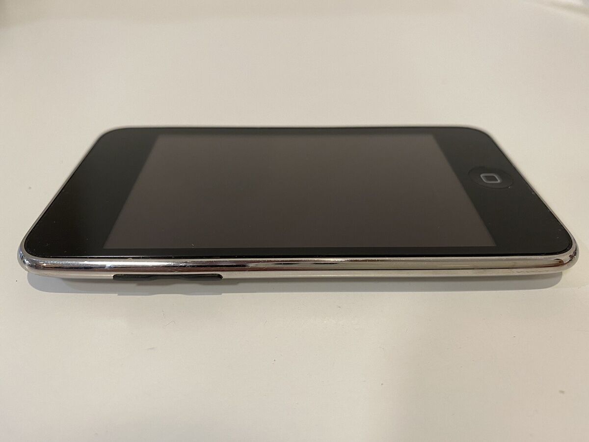 Apple iPod touch 3rd Generation Black (64 GB) Good Condition Apple iPod touch 3rd Generation Black (64 GB) Good Condition