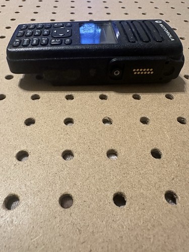 Czarna obudowa obudowa z głośnikiem, LCD i pełną klawiaturą do radia XPR 7550/7550E/7580. - Zdjęcie 4 z 5