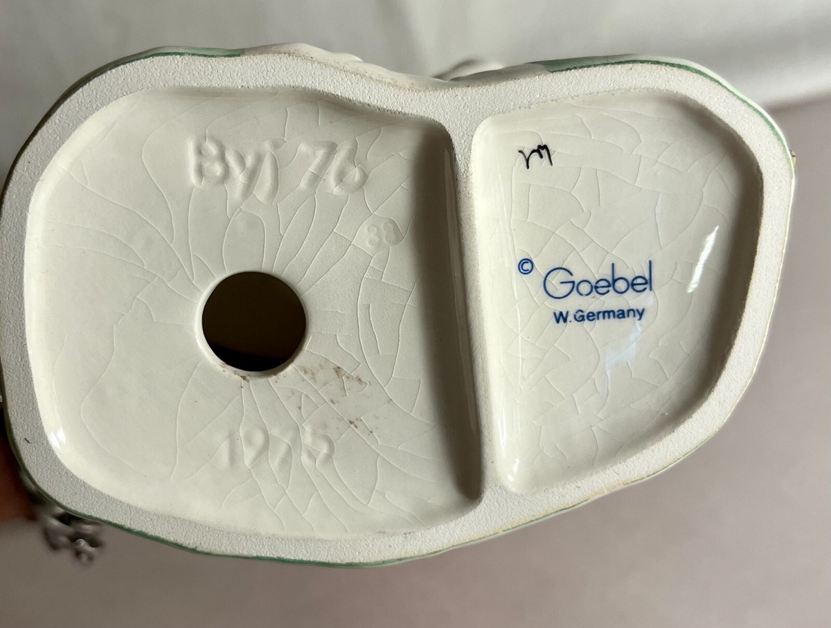 Goebel Charlot Byj #BYJ76 6 1/2 Goebel Charlot Byj #BYJ76 6 1/2