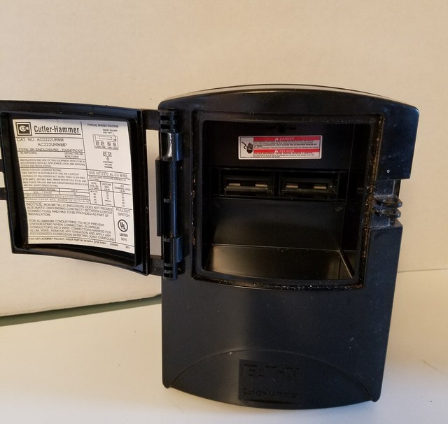 Eaton CutlerHammer 60 Amp Air Conditioner Disconnect Outdoor 240V VC26