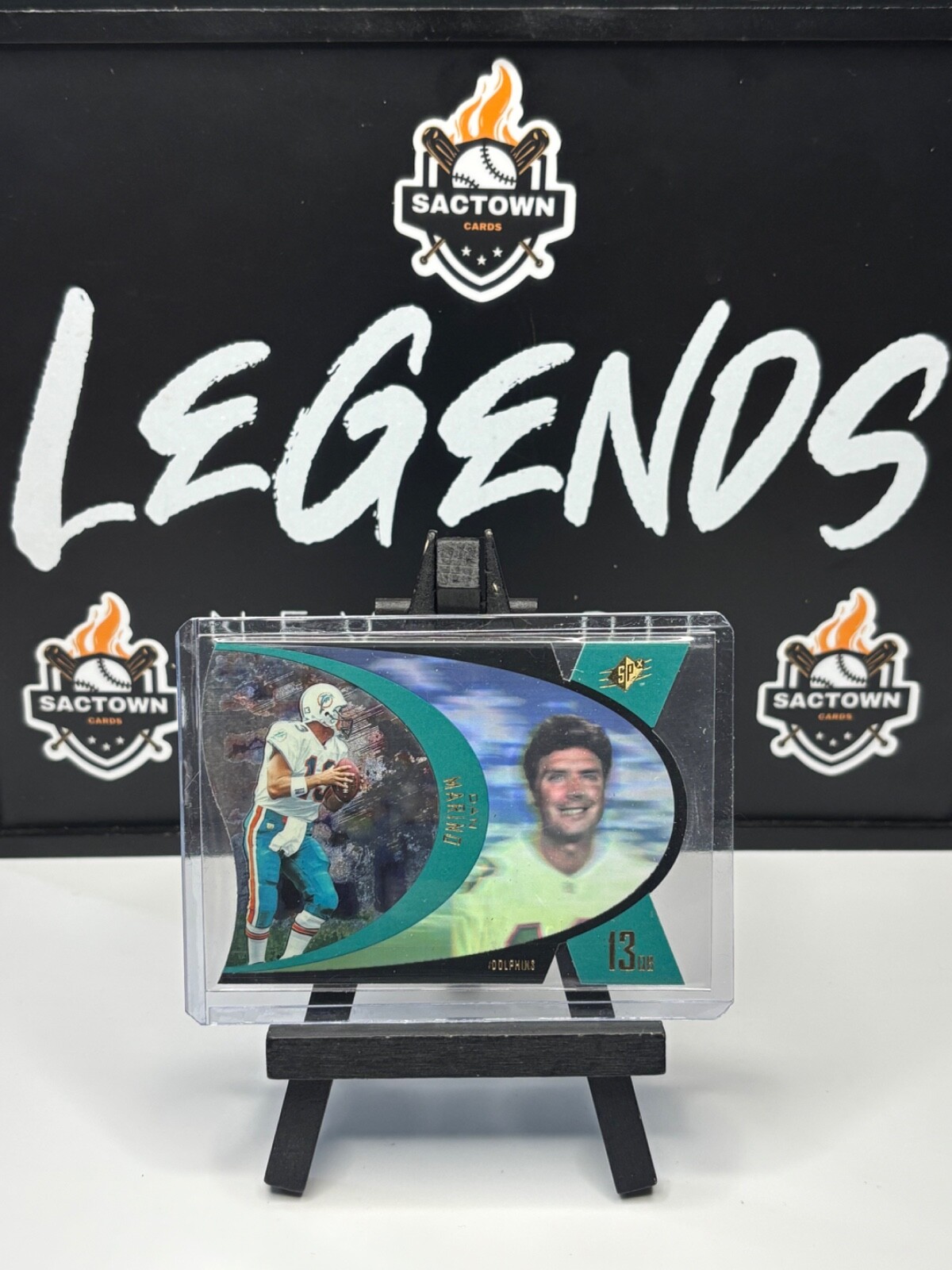 1997 Upper Deck SPx Dan Marino #SPX 4 Die Cut  Miami Dolphins HOF