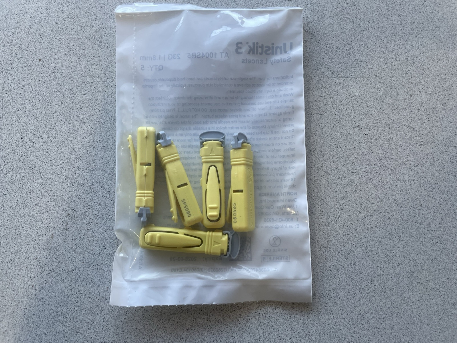 Unistik 3 Normal Safety Lancets 23 Gauge Needle 1.8 mm
