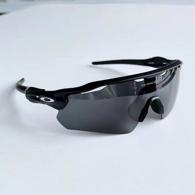 Oakley Radar EV Path Polarized Prizm Black Frame Mirror/Chrome Len OO9208-08