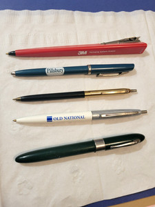 LOT of 5: Vintage Pens Advertising 3M, OLD NATIONAL, PILLSBURY some SHEAFFER