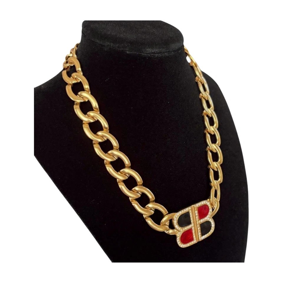 Collar Cadena Colgante Logo BALENCIAGA BB Kihei Oro Logo Grabado Usado Japón Foto 4 de 4