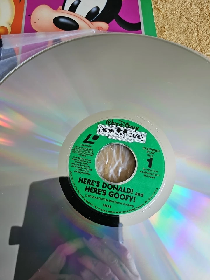 Walt Disney Cartoon Classics: Here's Donald & Here's Goofy 1988 Laserdisc LD - Image 2 of 4