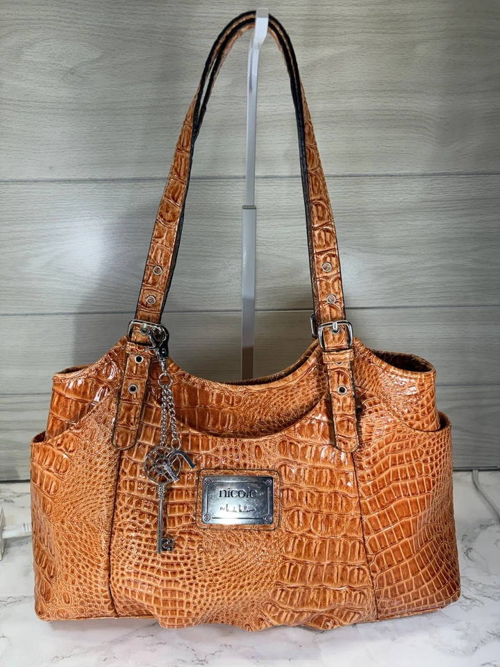 Cocodrilo sintético de cuero naranja grande. Bolso de hombro/cartera Foto 2 de 4