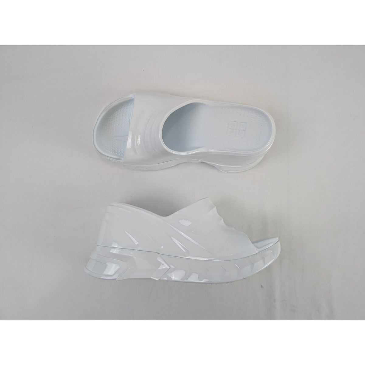 Givenchy Q:2 / Women's Marshmallow Sandals in White BNWB 41 | eBay