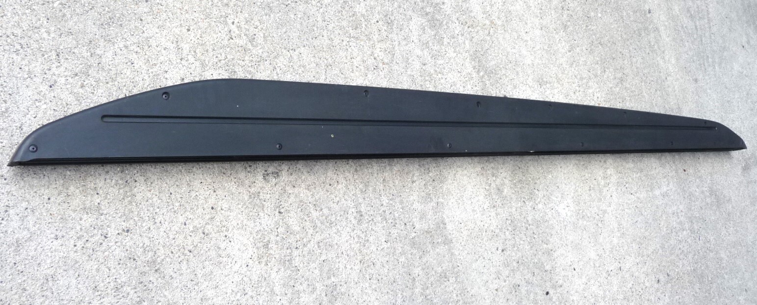 2017-2020 Bentley Bentayga Right Side Automatic Sill step Carbon 36A071066VC1 OE