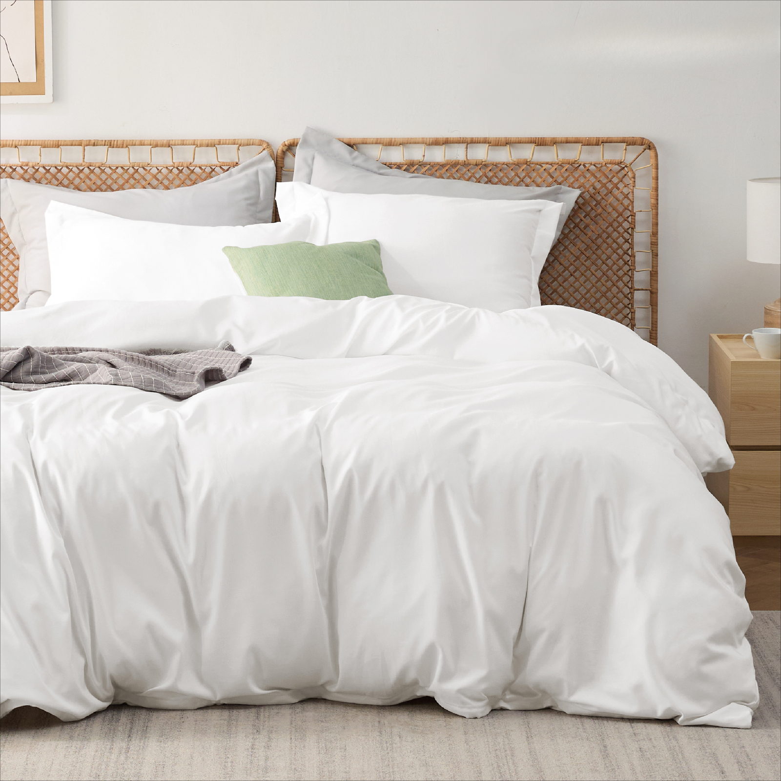 Bedsure Cooling Duvet Cover Set - Bamboo-Derived Rayon & Polyester Blend  -image