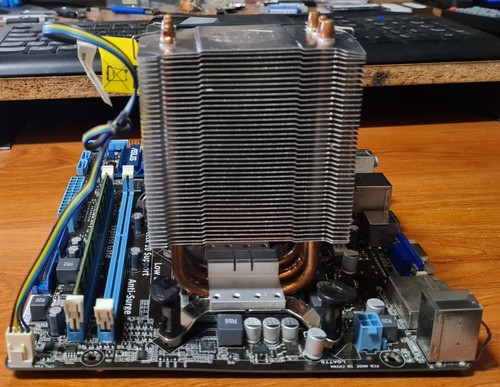 Combo Placa Madre ASUS P5G41T-M LE VER. 1.02 Procesador y memoria - Imagen 5 de 6