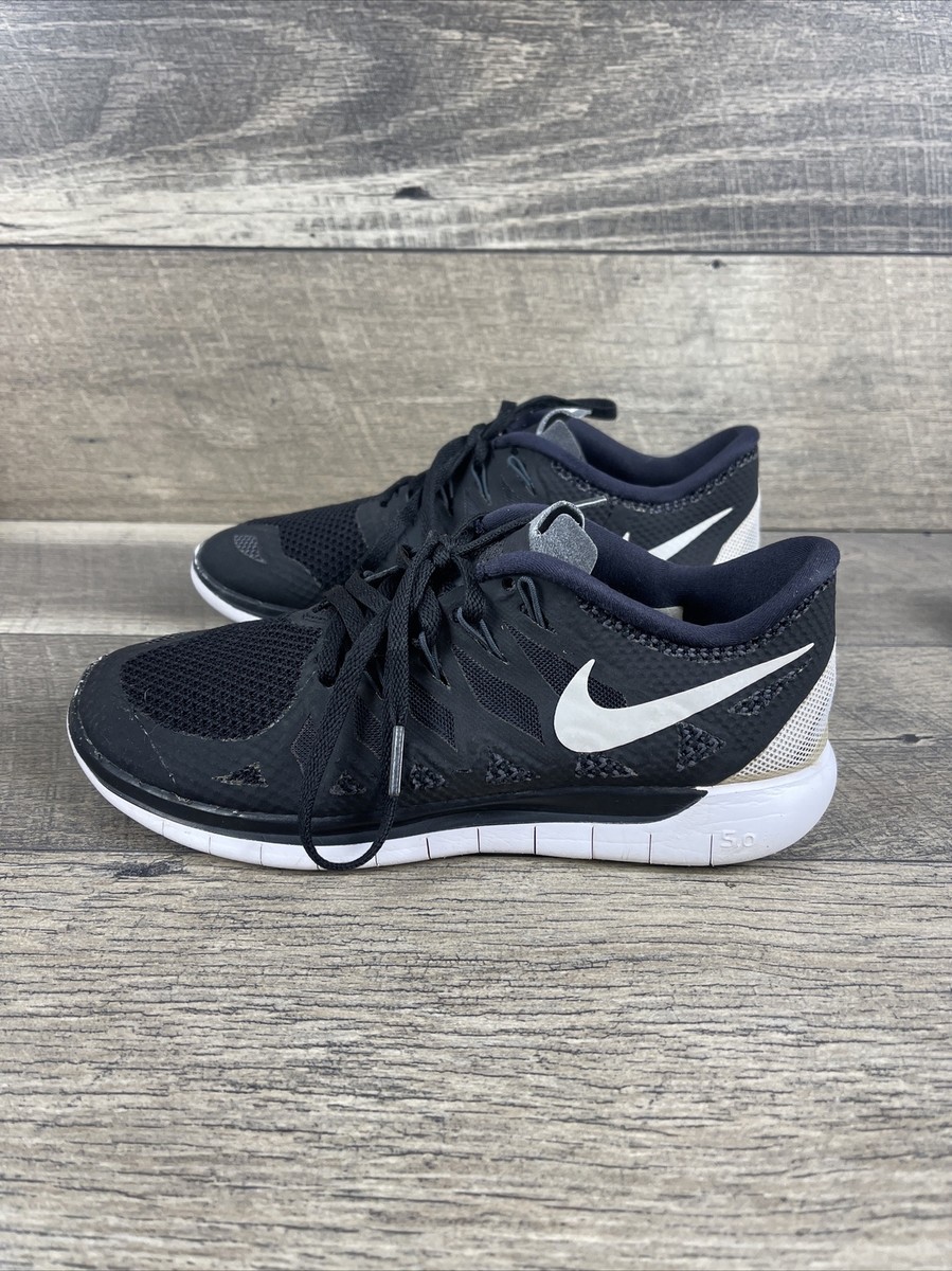nike free run 5.0 womens black and white