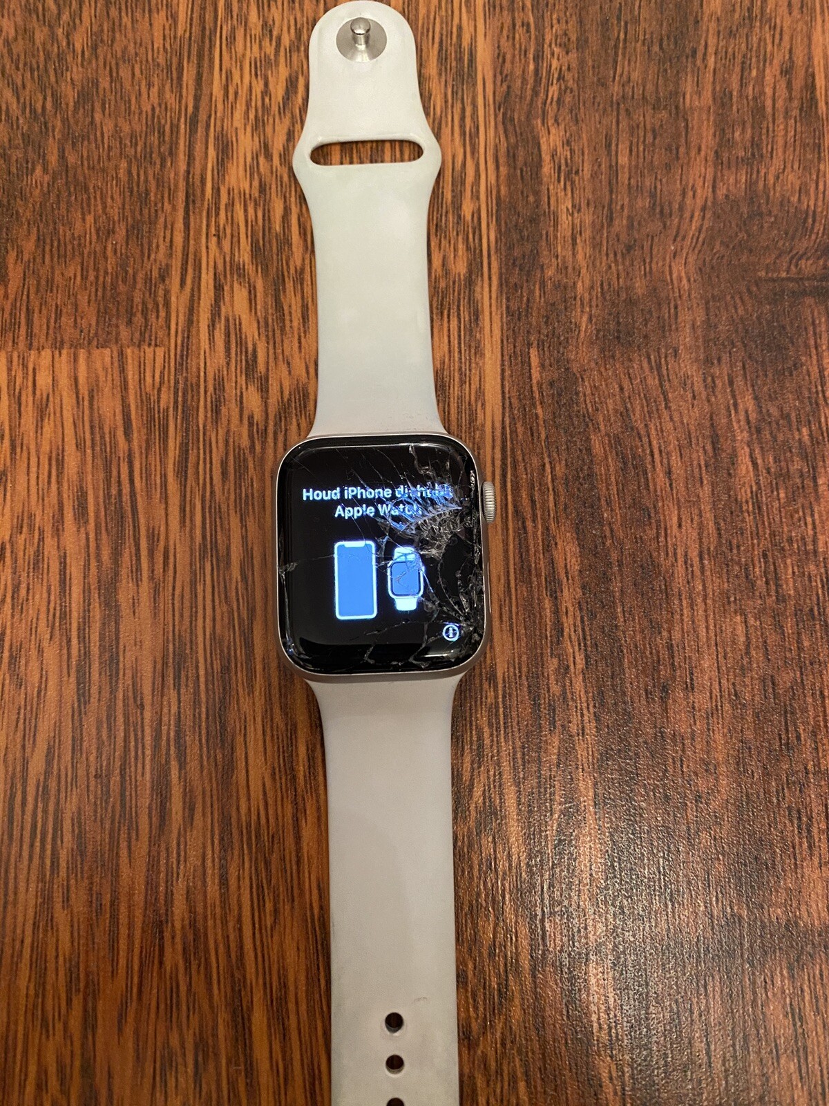 Apple Watch Series 4 44mm Bluetooth Smartwatch - Weiß online kaufen | eBay