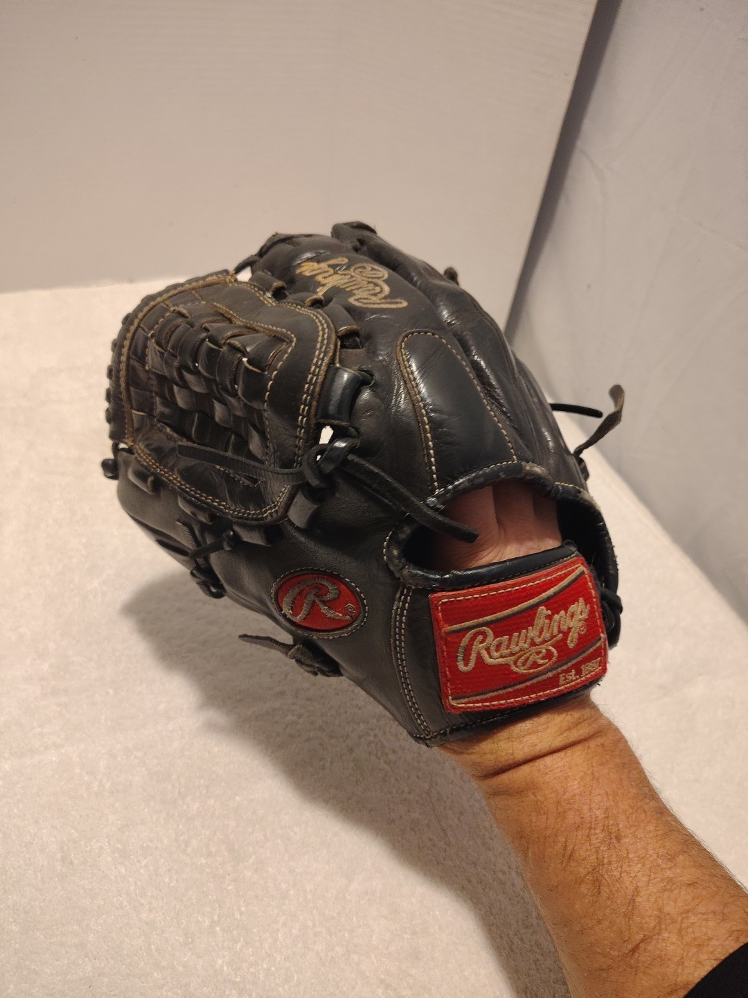 Gamer Series G20b Black Lht Pitcher Baseball Glove 12" ~ Euc