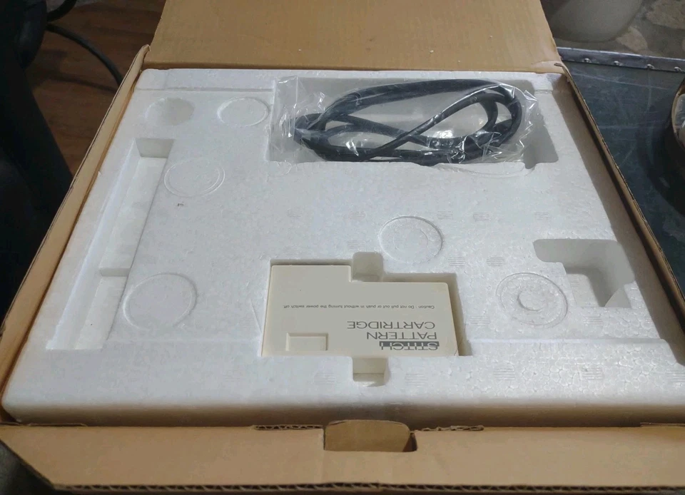 Dispositivo de programación de patrones Brother PPD-100 en caja con manual probado ¡Funciona!  Foto 2 de 3