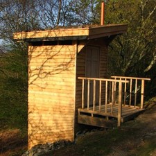 Wooden Tree Bog Composting Toilet - Solid, Waterless Compost Toilet Building