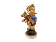 Hummel figurine 2074/A My mascot 9 cm. First choice, top condition
