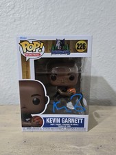 Kevin Garnett Cards, Rookie Cards and Autograph Memorabilia Guide 49