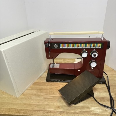 Husqvarna Viking Sewing Machine Selectronic Model 6570 with Case
