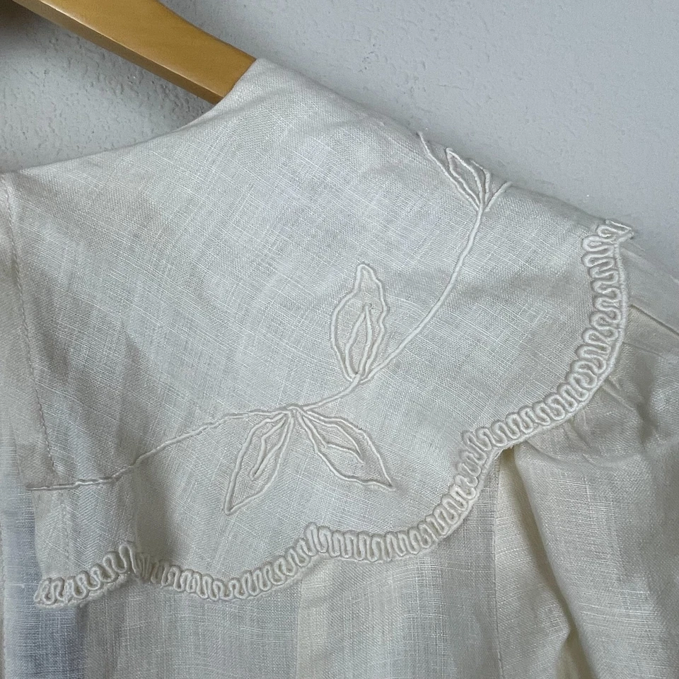 Top de lino Liberty Lucrezia vintage talla 6 bordado crema con volantes Cottagecore Foto 2 de 4