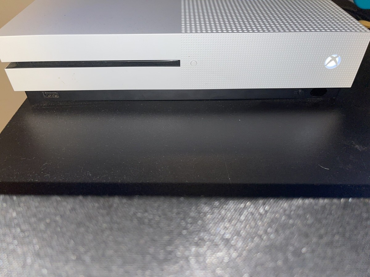 Xbox - xbox one s  バトルフィールド　2本付 Pre-Owned Microsoft Xbox One Original 500GB Gaming Console