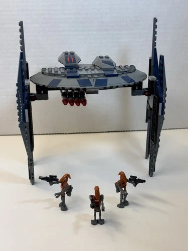 LEGO Star Wars Hyena Droid Bomber 8016 Set with Droid Minifigures