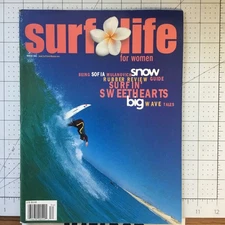Pack Of 4 Vintage Women’s Surfing Magazines