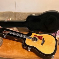 Taylor 810ce Acoustic Electric Guitar 2003 All Solid Woods. Excellent Condition