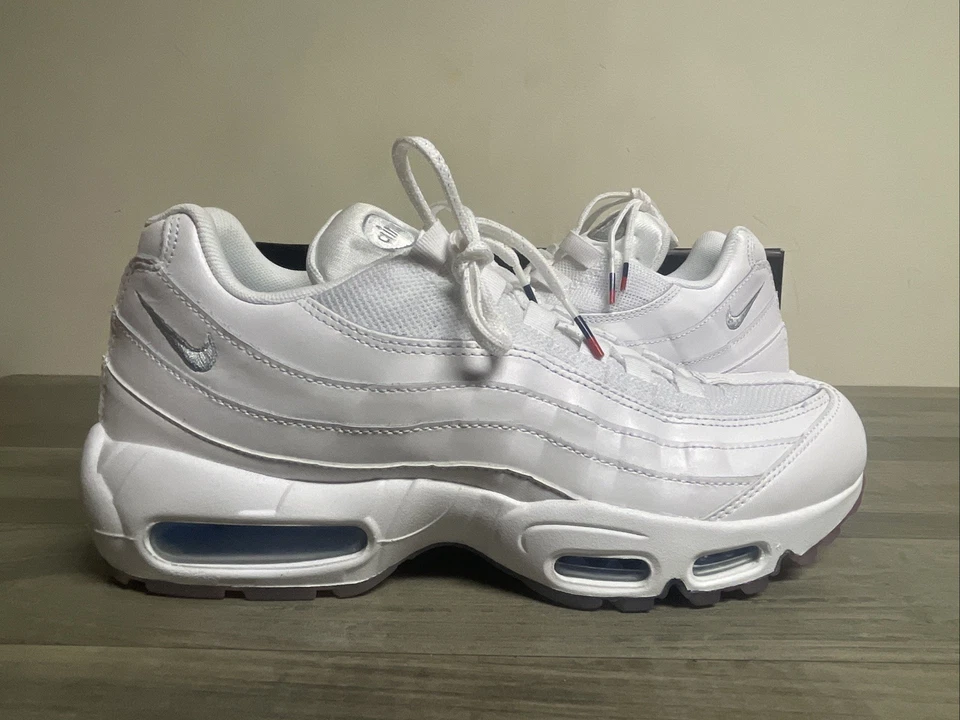 Nike Air Max 95 USA Glacier Blue White Red Sneakers AQ7981-100 Men's Size 9 NEW - Image 2 of 4