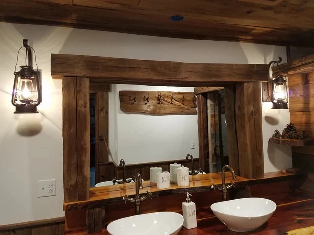 Aplique de pared con linterna de aceite eléctrico negro grande de Muskoka Lifestyle Products, EE. UU. Foto 2 de 3