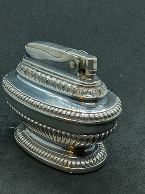 Sparkling/Serviced Ronson QUEEN ANNE Benzin Tischfeuerzeug versilbert funktionstüchtig