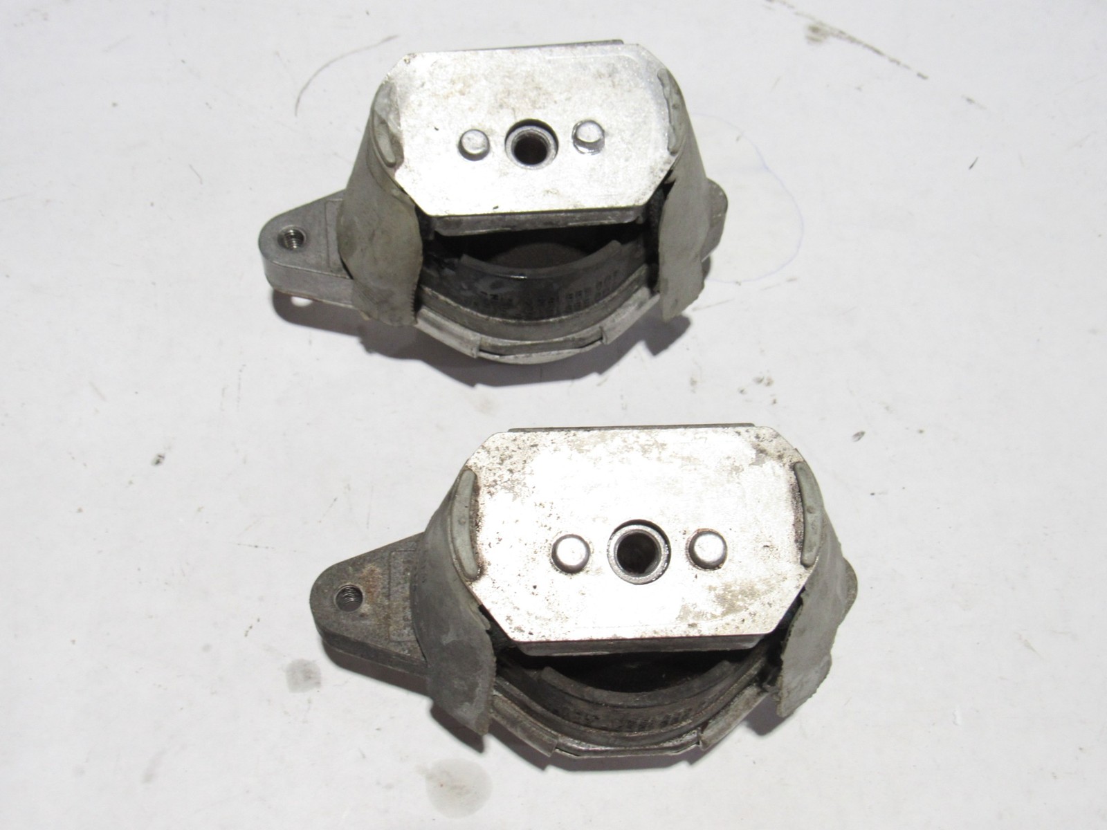 Bentley Continental GT 2012 6.0L Transmission Bracket Mount Set 2 PCS 11-18 ;#3