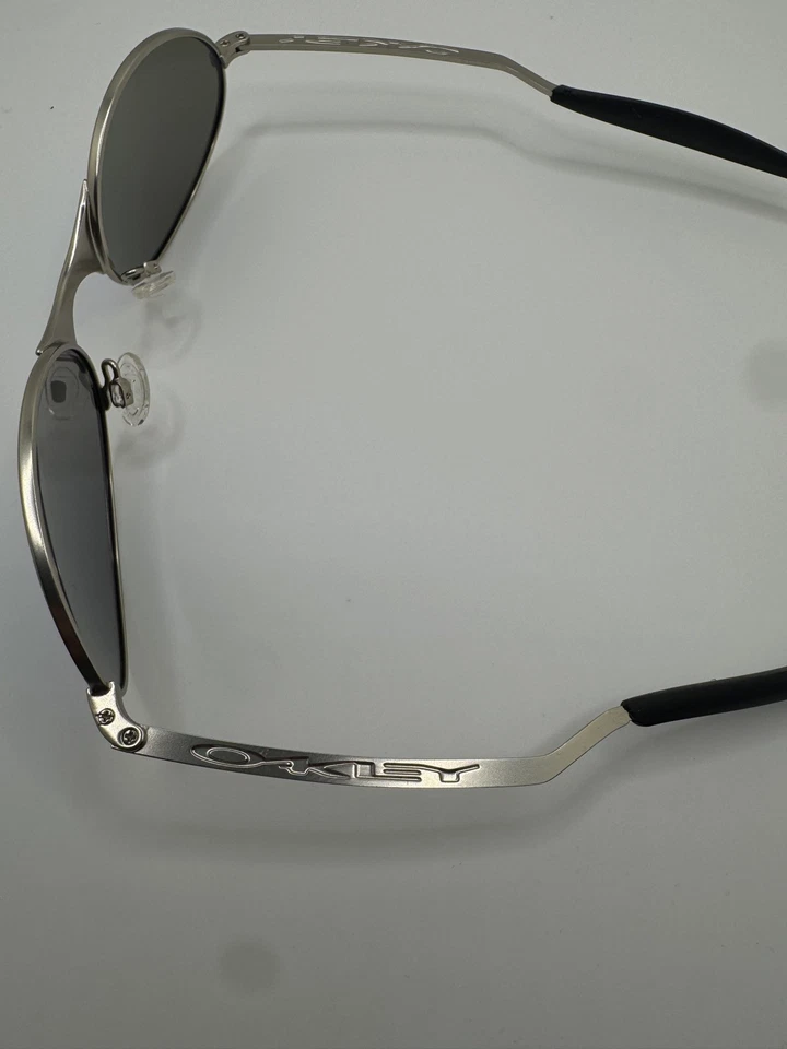 Oakley Wire Sunglasses Vintage Metal silver frame Ocean Blue Polarized Lenses - Image 3 of 4