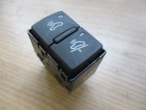 Schalter Diebstahlwarnanlage Audi A8 4E A4 B8 A5 8T Alarm Taster 4E0962109