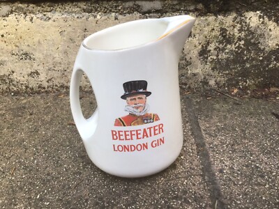 Beefeater London Gin Wasserkrug mit Chip am Ausguss