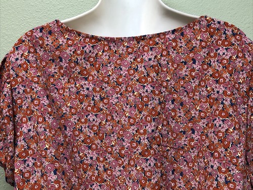 Top Sanctuary Mujer Talla Grande 2XL Rosa Corbata Peplum Floral Mangas Cortas Sin Forro BN - Imagen 7 de 9