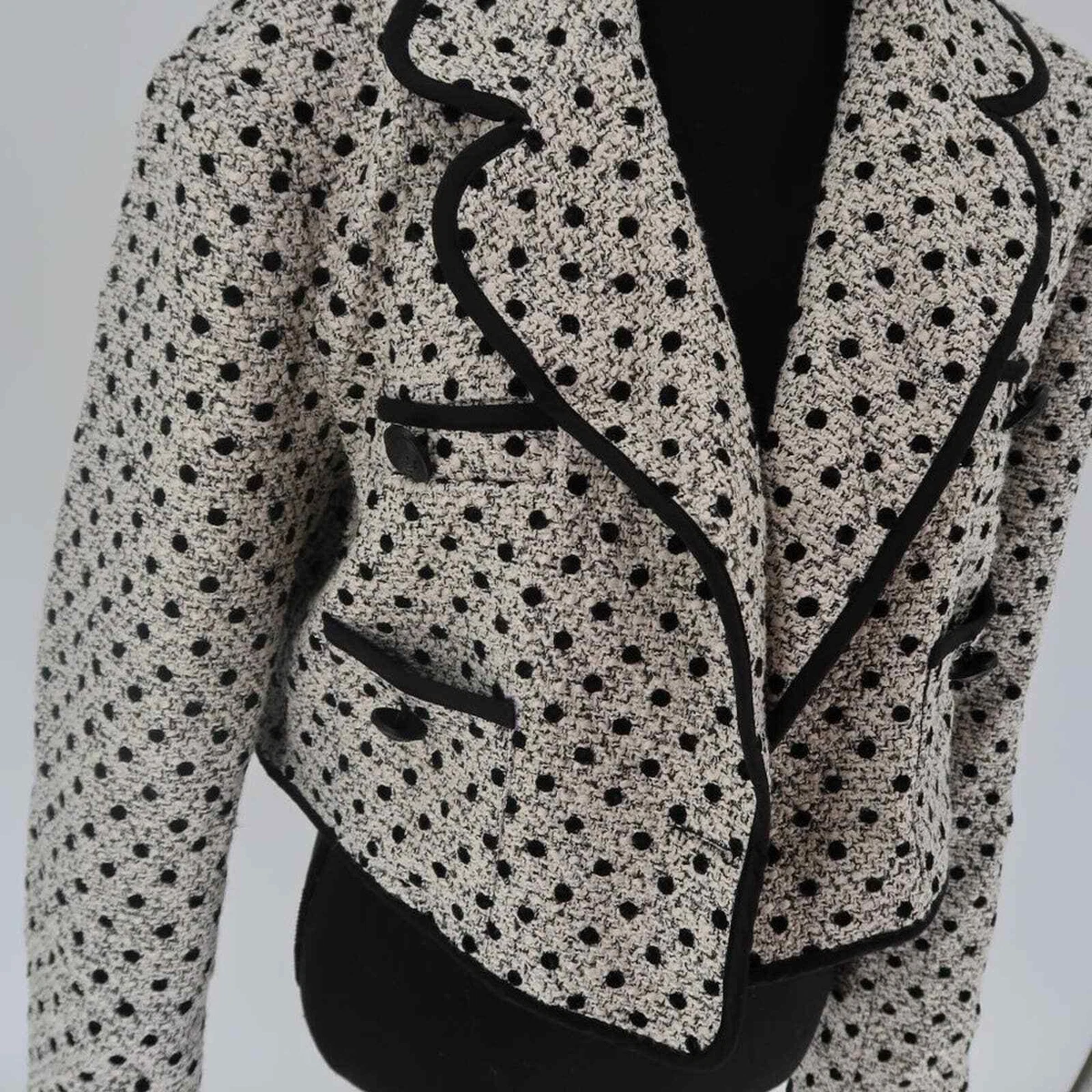 River island black store and white coat