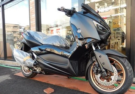Yamaha x 2024 max 250cc