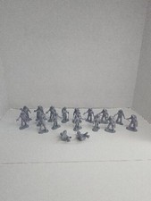 Vintage Lot of 18 Plastic Space Men Astronaut Toy Figures Gray
