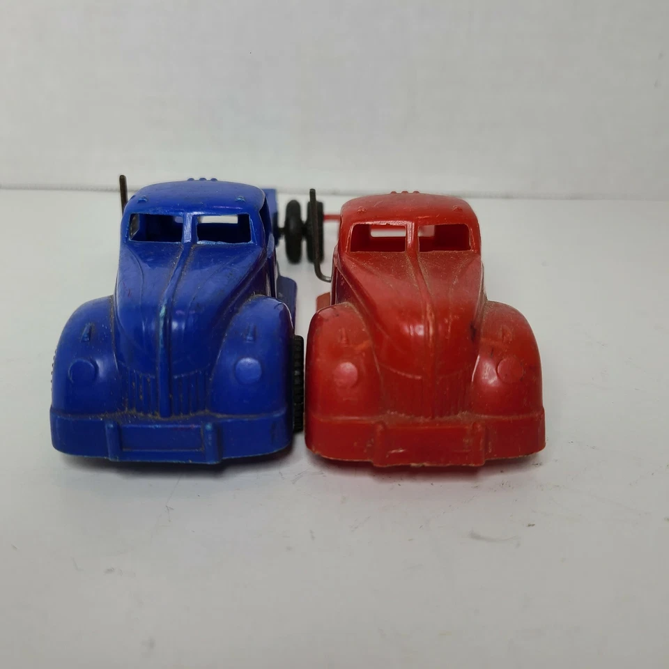 Ideal I-662 Dump Truck cab no dump bodies for repair/ restoration lot of 2  - Image 3 of 4