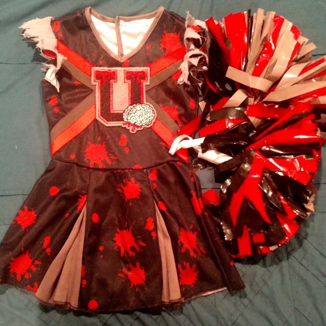 amscan Costume da cheerleader zombie, per ragazze e adolescenti, costume per travestimenti, 9902691, per Halloween, stile uniforme delle scuole superiori americane (età 7-8 anni