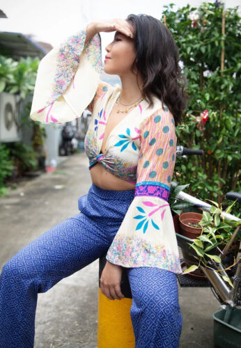 10Pc Indian Vintage Silk Sari Bell Sleeves Crop Top, Boho Wrap Top, Tie Crop Top - Picture 3 of 4