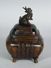 Chine ou Japon brûle-parfum bronze surmonté d'un Kilin 麒麟 vers 1900 Belle patine