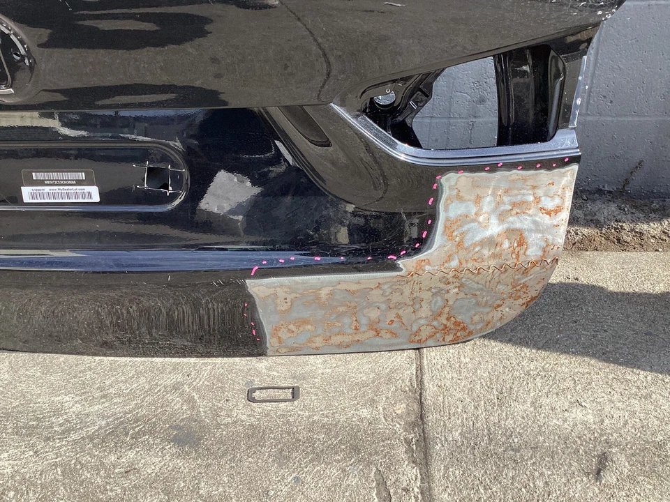 BMW X1 2016 2017 2018 2019 2020 2021 puerta trasera puerta levadiza carcasa OEM  Foto 4 de 4