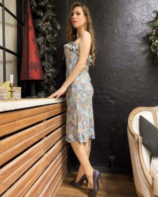 Vintage classic Diane Von Furstenberg silk green midi straps dress ruffles S | eBay Vintage classic Diane Von Furstenberg silk green midi straps dress ruffles S | eBay