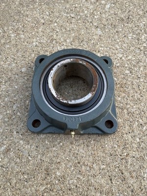 DODGE F4B-SCM-307 4-Bolt Flange Mount Bearing  3-7/16''  126198 (surface rust)