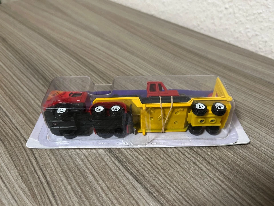 Siku Super    1611 Tieflader mit Bagger  "Scania Zugmaschine" - Bild 3 von 4