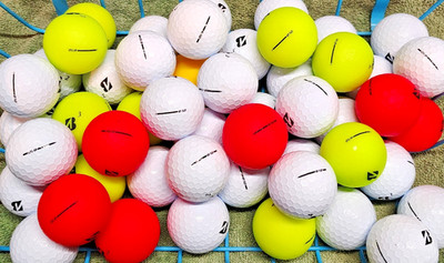 50 Bridgestone e12''Big B'' 5A Multi Color Pre Owned Golf Balls (4 dozen+2extra)
